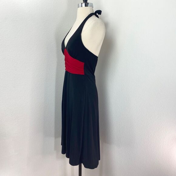 iz Buyer Black Halter Cocktail Dress Medium Red Ruched Waist Dance Party Clubbin - Picture 5 of 11